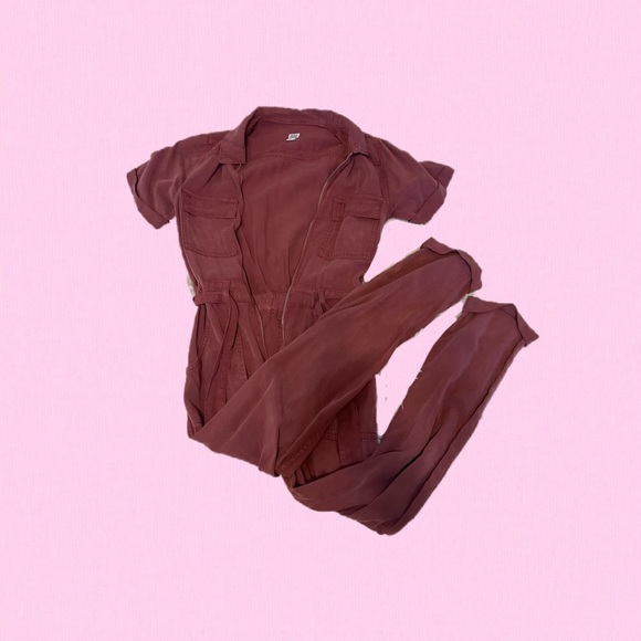 Burgundy jumpsuit XS - Picture 2 of 2